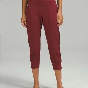 NWOT Lululemon Align High-Rise Cropped Jogger Mulled Wine